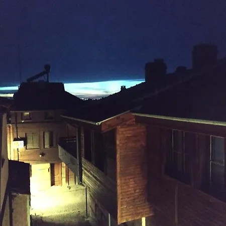 къщата с разкопките - The House With The Excavations Feriehus