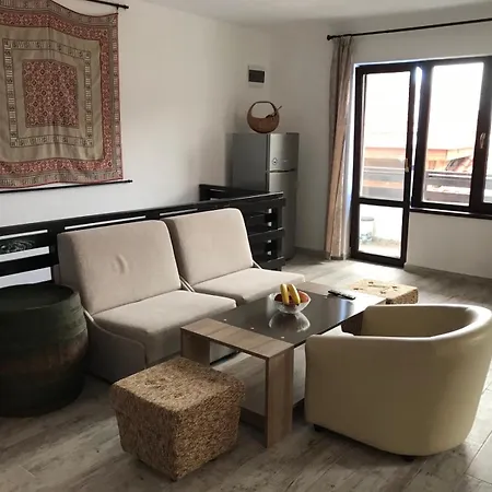 къщата с разкопките - The House With The Excavations سوزوبول